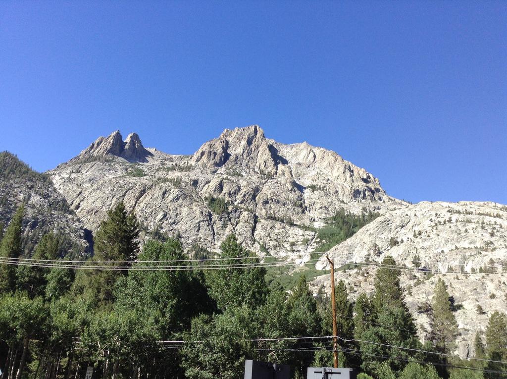 Whispering Pines Hotel June Lake